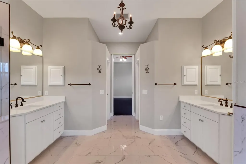 2687 Brookside Bluff Loop Lakeland FL 33813