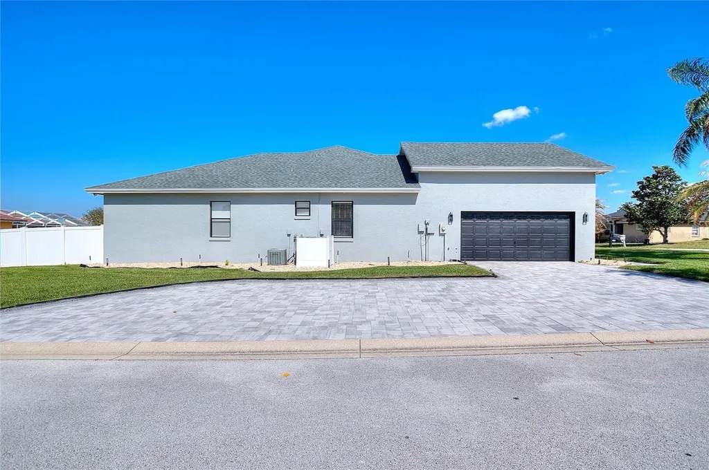 2687 Brookside Bluff Loop Lakeland FL 33813
