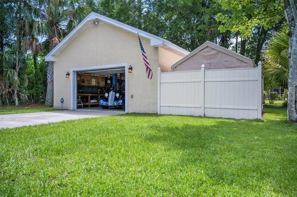 2 Willoughby Place Palm Coast FL 32164