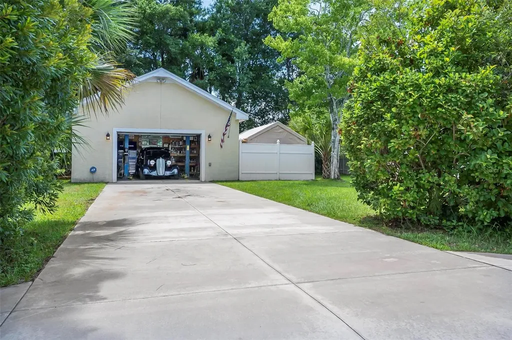2 Willoughby Place Palm Coast FL 32164