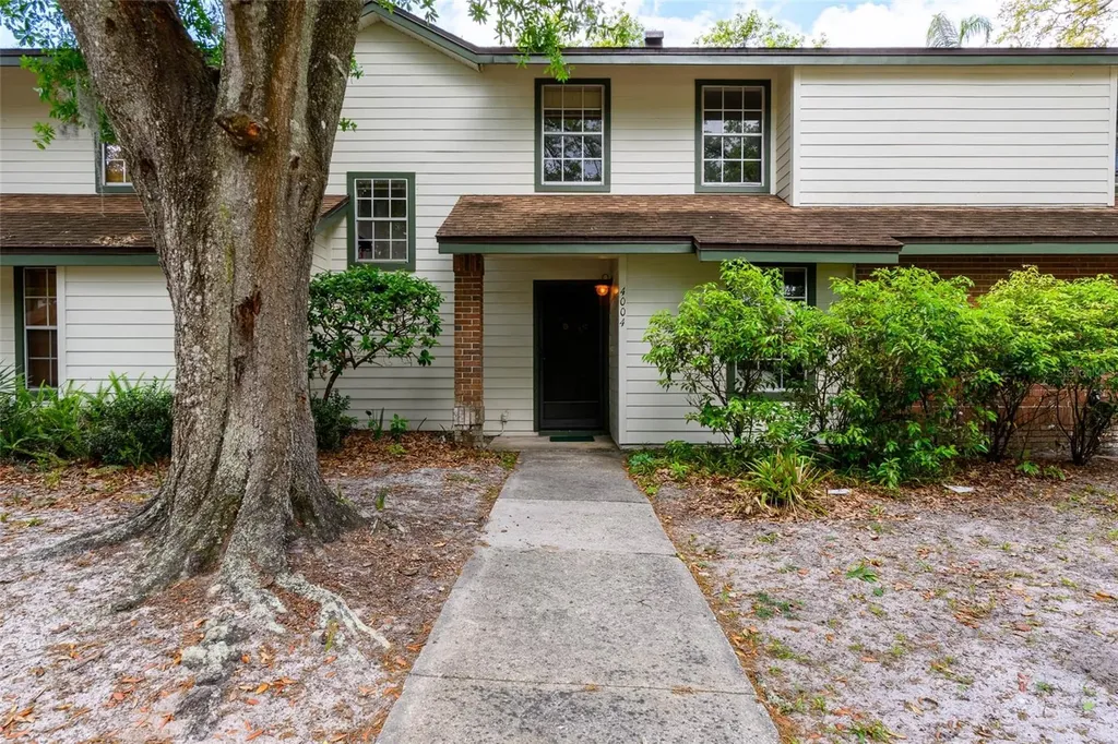 4004 Crossroads Place Casselberry FL 32707