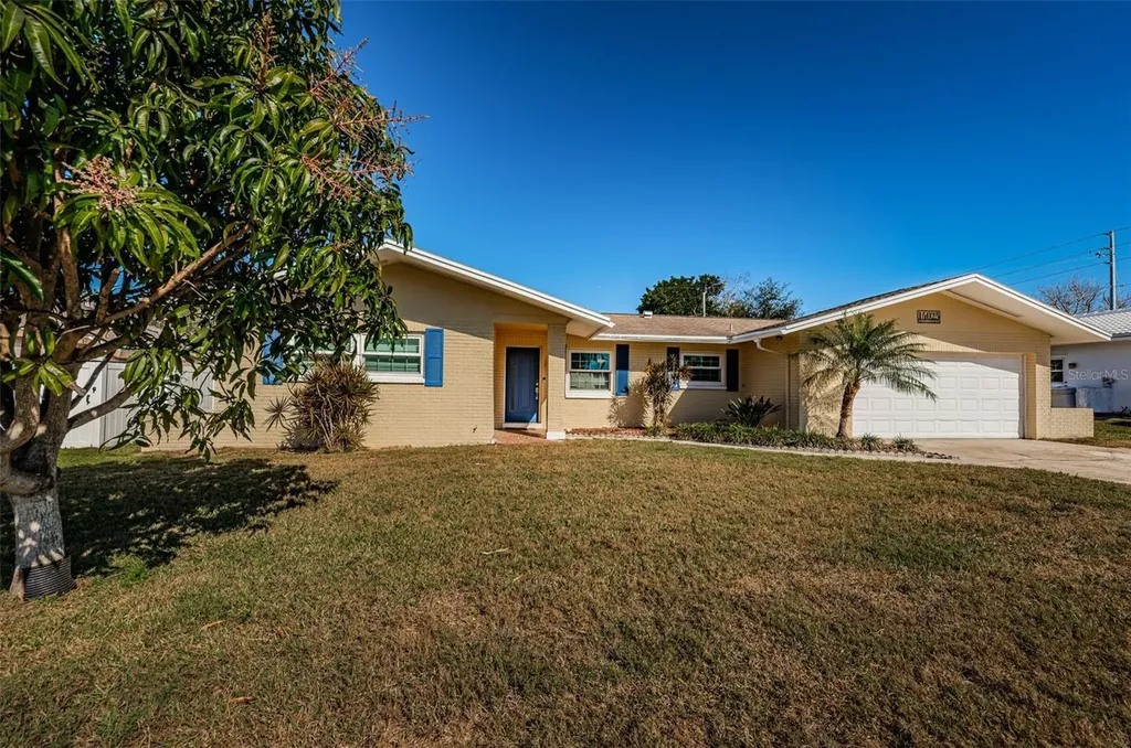 14025 Yacht Club Boulevard Seminole FL 33776