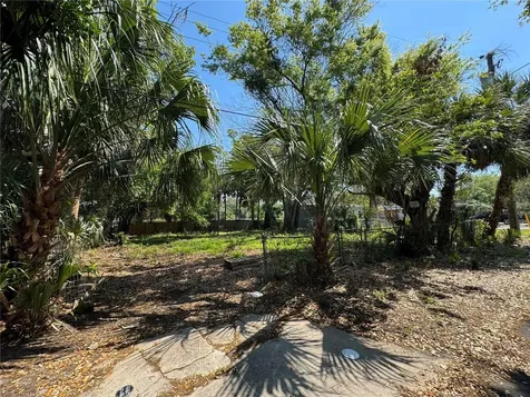 1127 Martha Drive Daytona Beach FL 32114