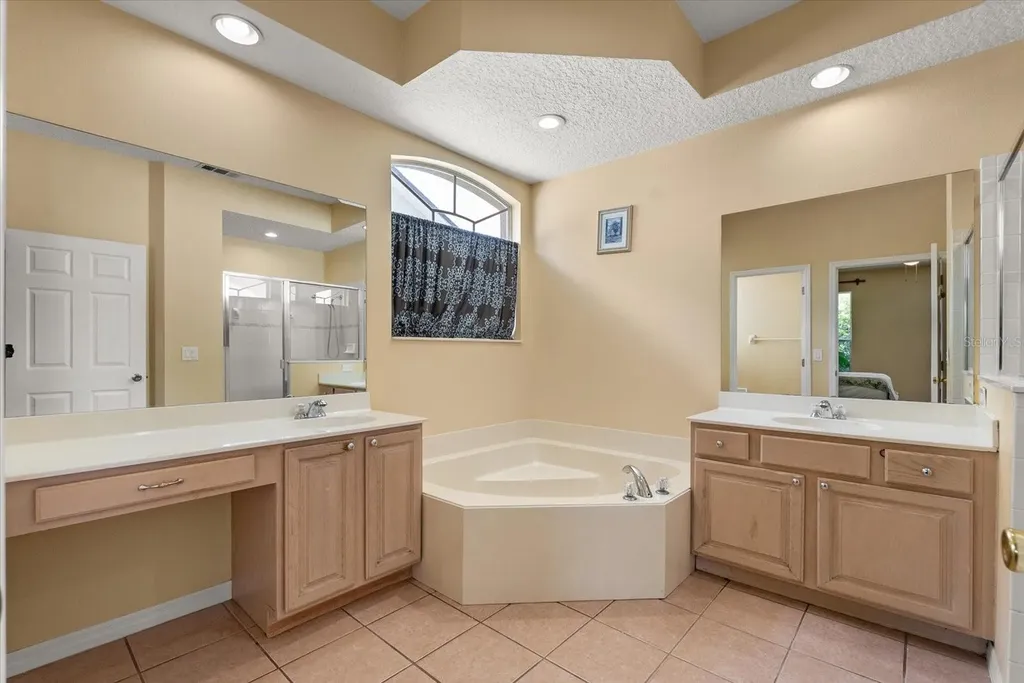 3377 Sterling Lake Circle Oviedo FL 32765