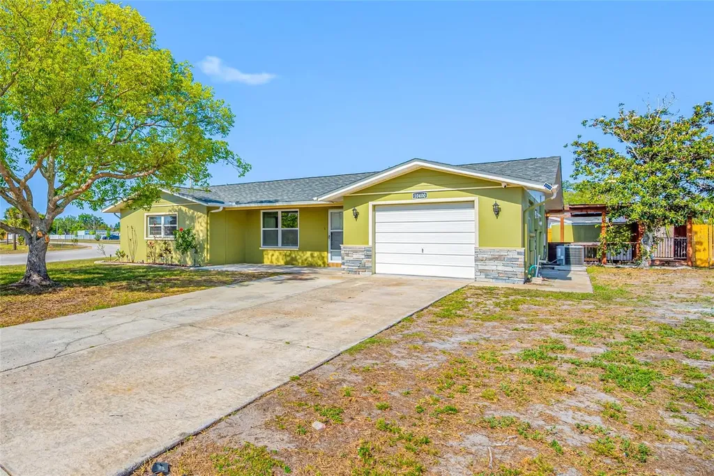 10400 Alice M Court Port Richey FL 34668