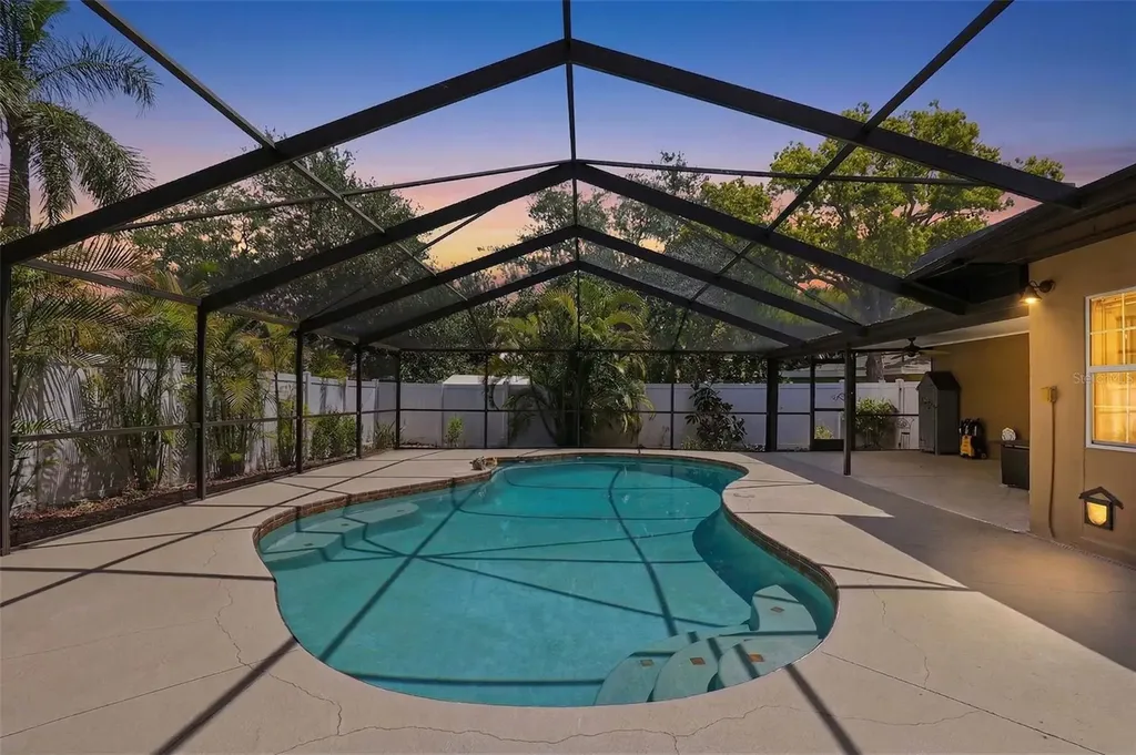 14649 Bay Drive Largo FL 33774