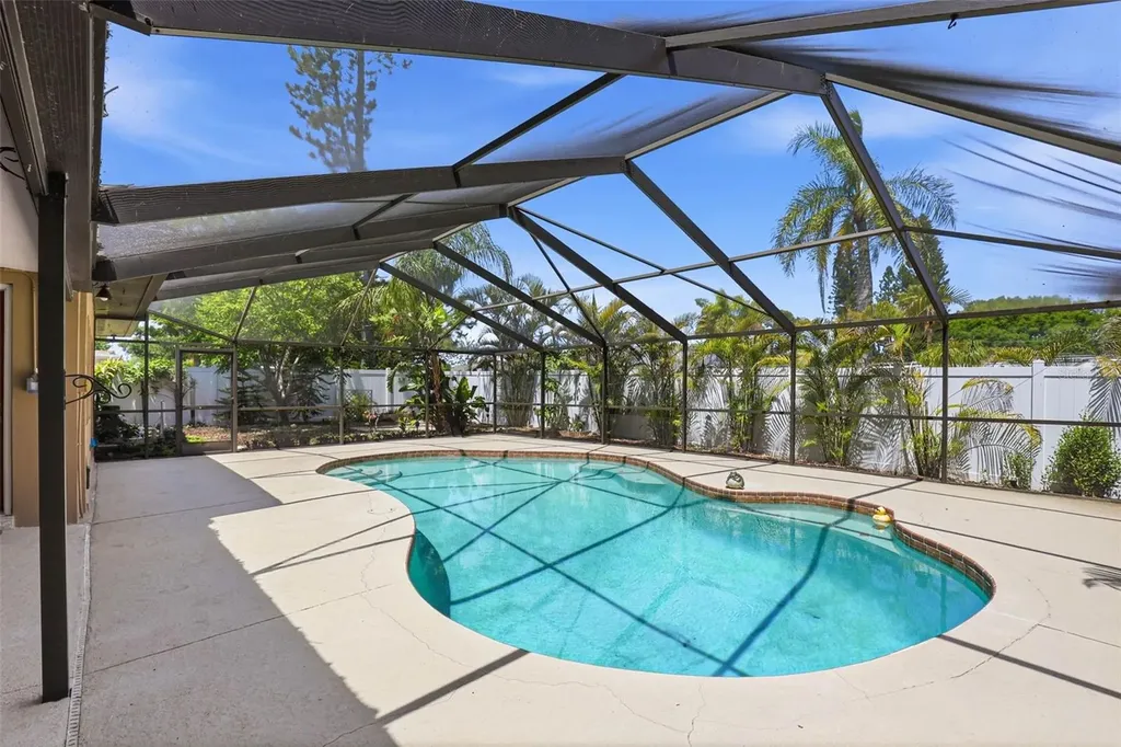 14649 Bay Drive Largo FL 33774