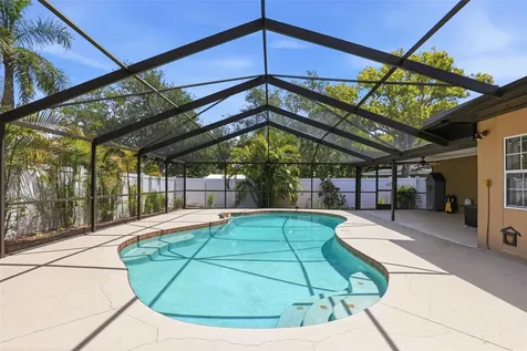 14649 Bay Drive Largo FL 33774