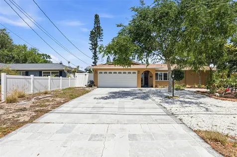 14649 Bay Drive Largo FL 33774