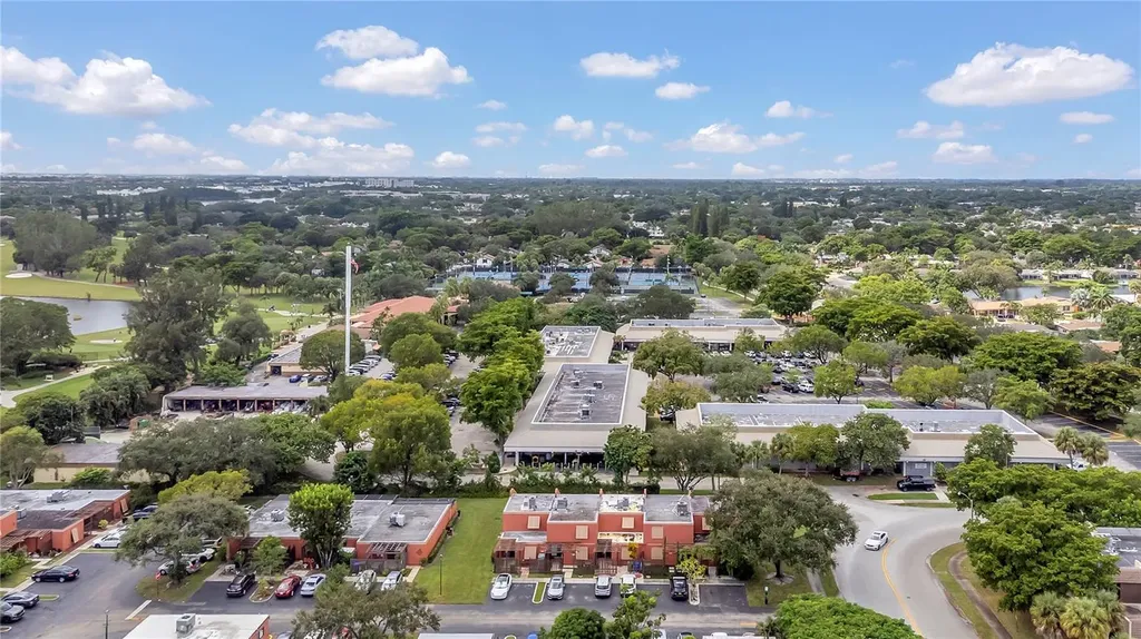 1490 Laguna Lane Pembroke Pines FL 33026
