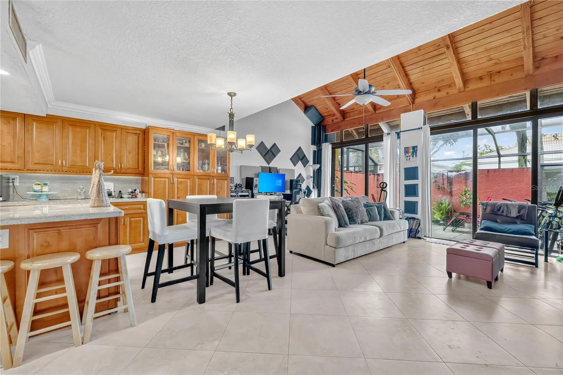 1490 Laguna Lane Pembroke Pines FL 33026