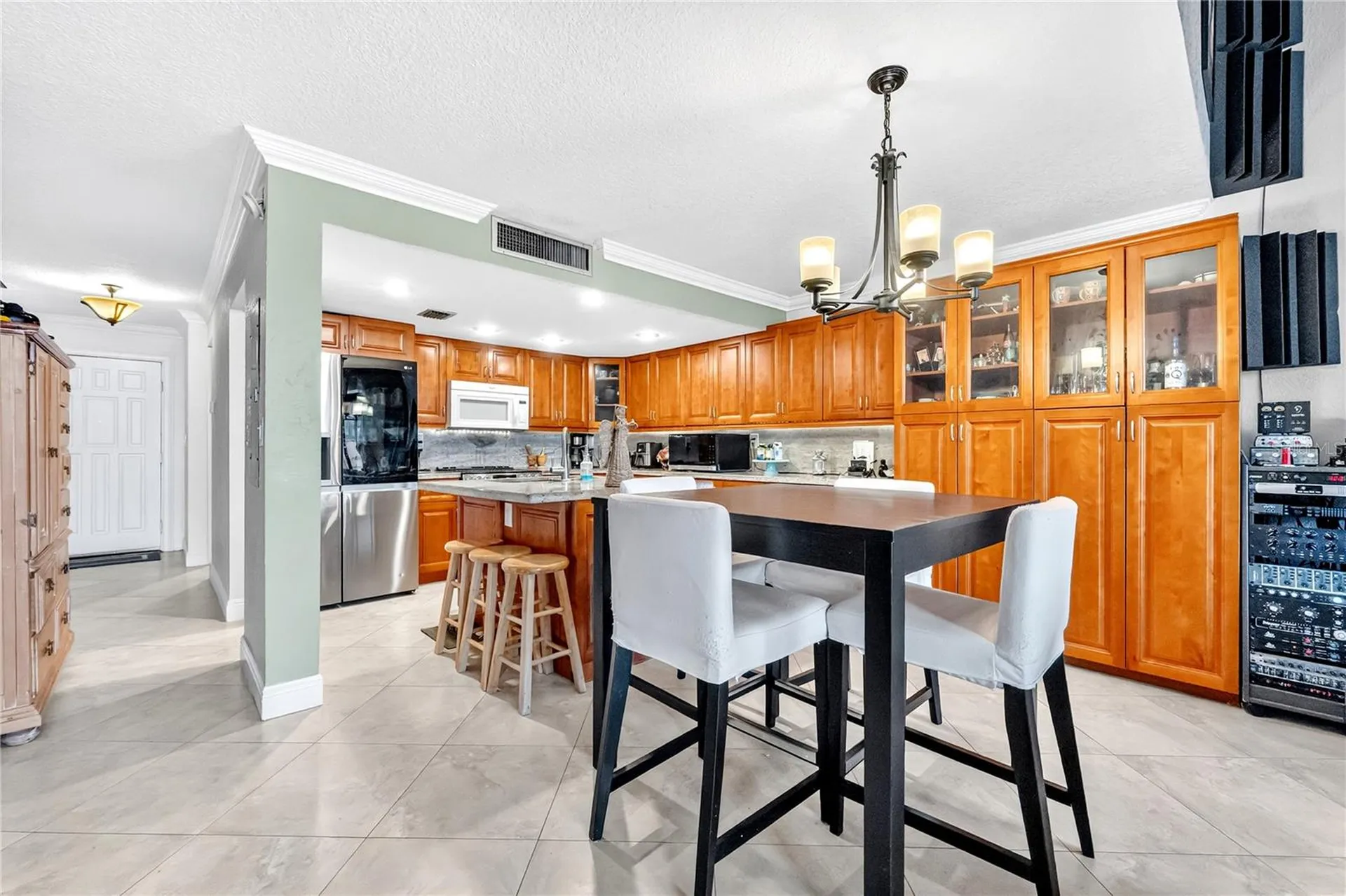 1490 Laguna Lane Pembroke Pines FL 33026