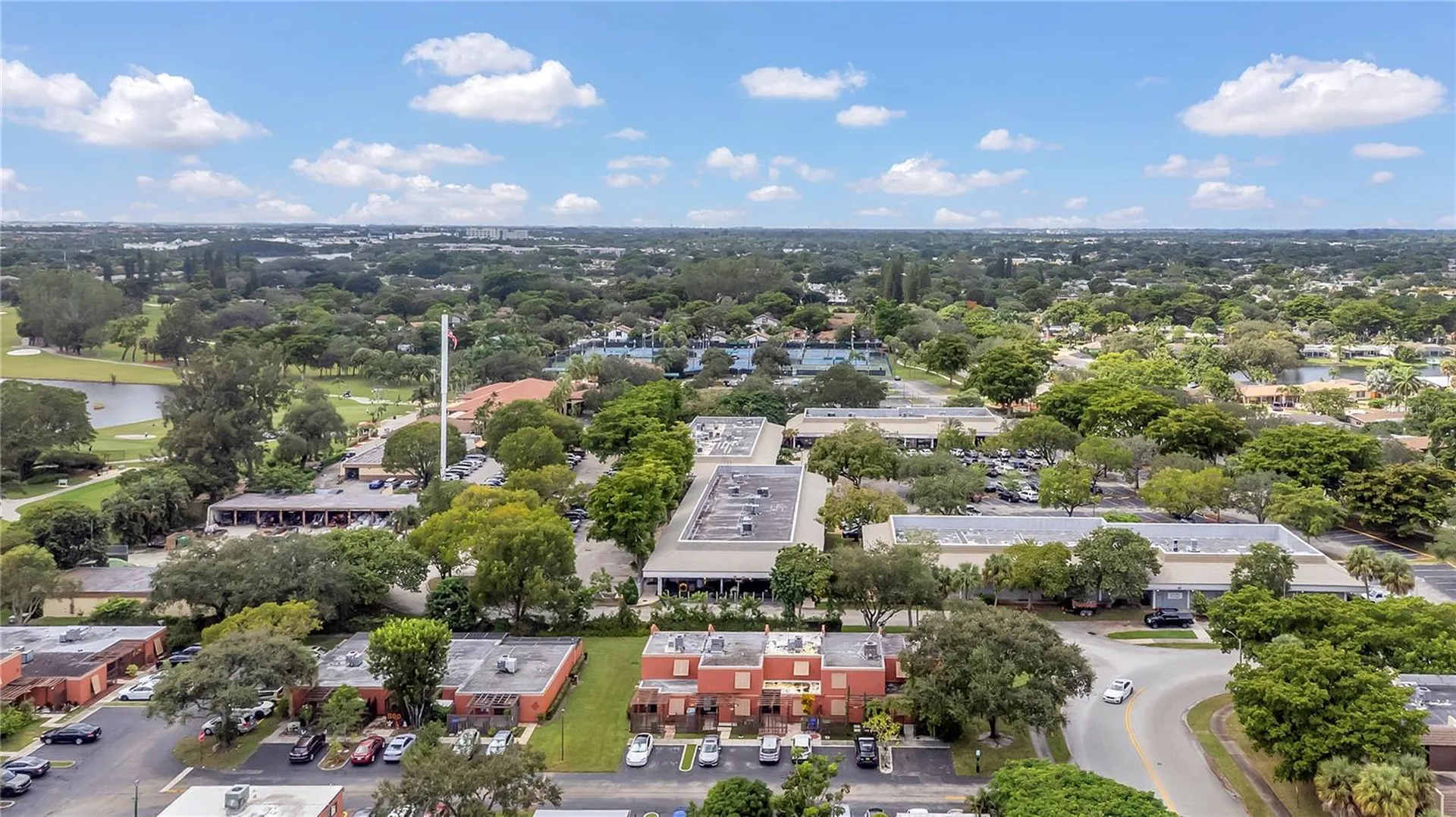 1490 Laguna Lane Pembroke Pines FL 33026