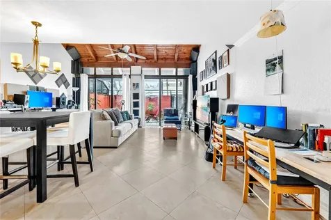1490 Laguna Lane Pembroke Pines FL 33026