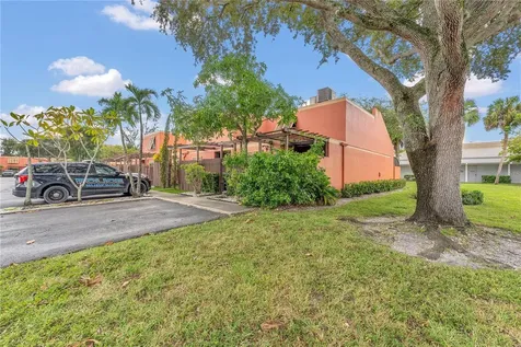 1490 Laguna Lane Pembroke Pines FL 33026
