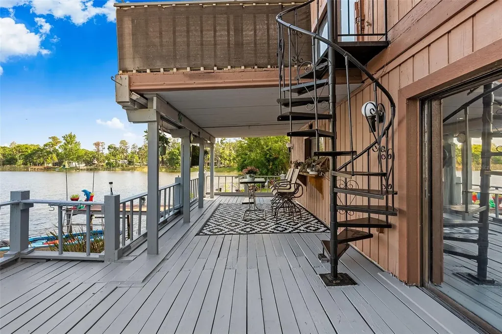 17301 Estes Road Lutz FL 33548