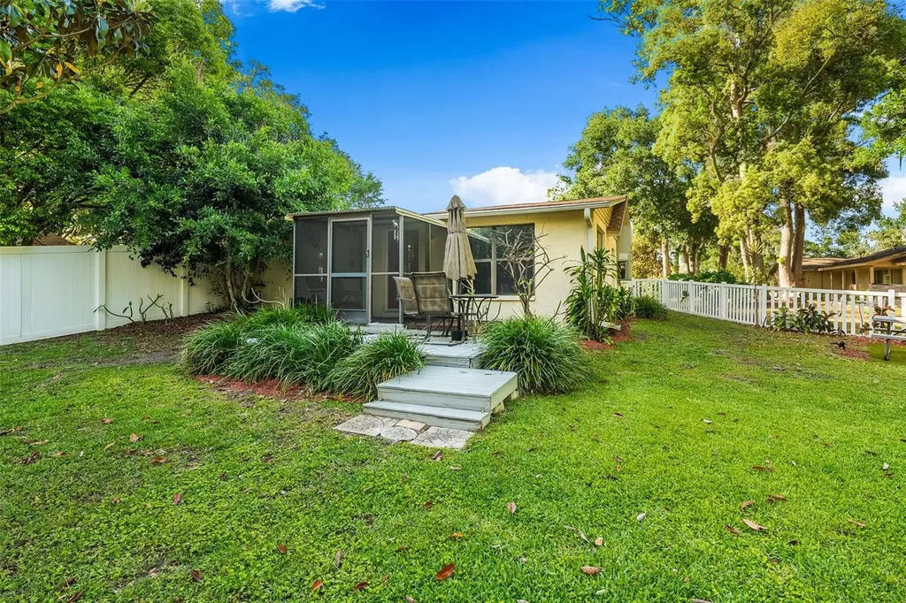 17301 Estes Road Lutz FL 33548
