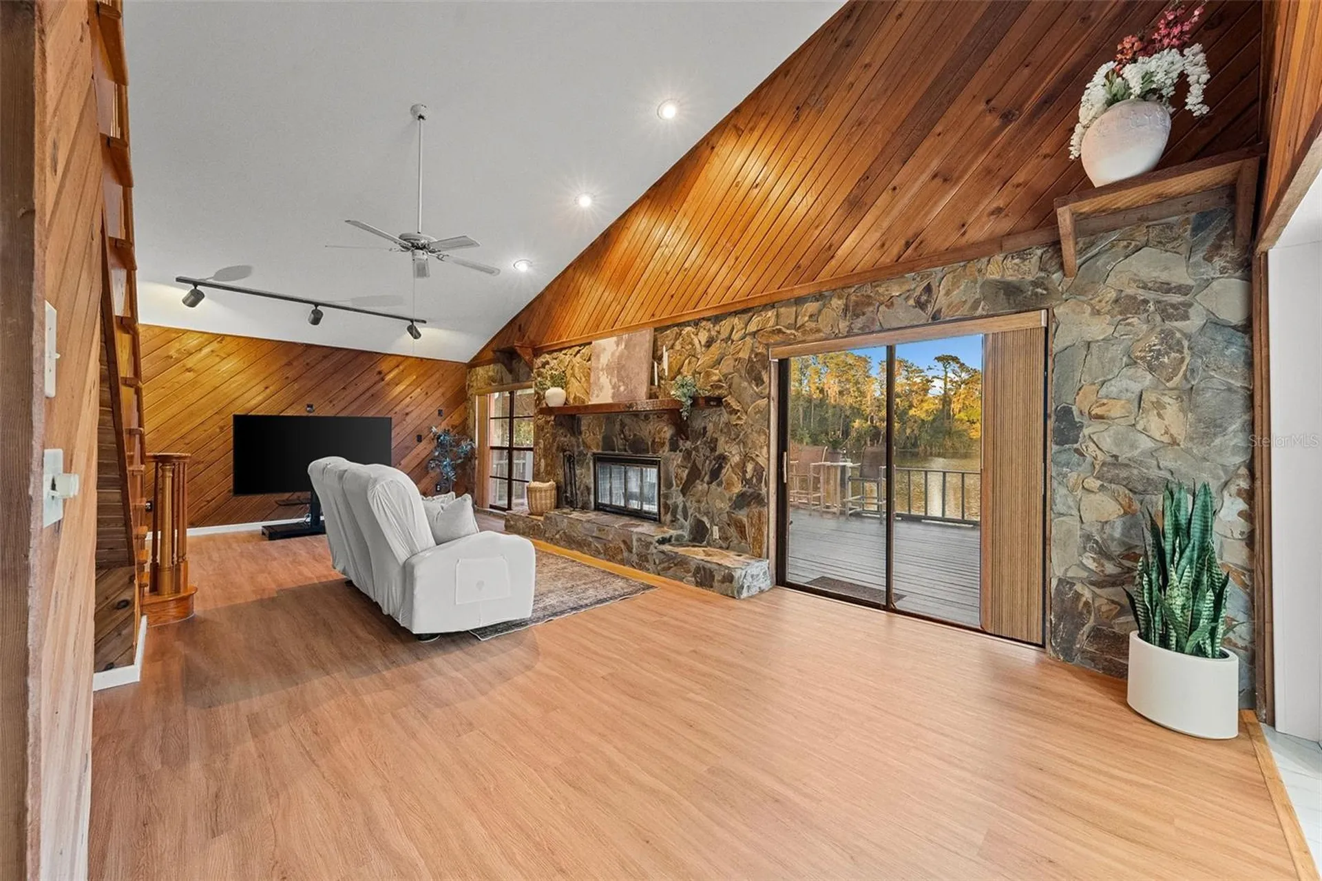 17301 Estes Road Lutz FL 33548