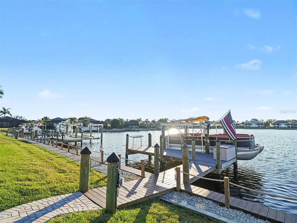 1018 Overlook Court Bradenton FL 34208