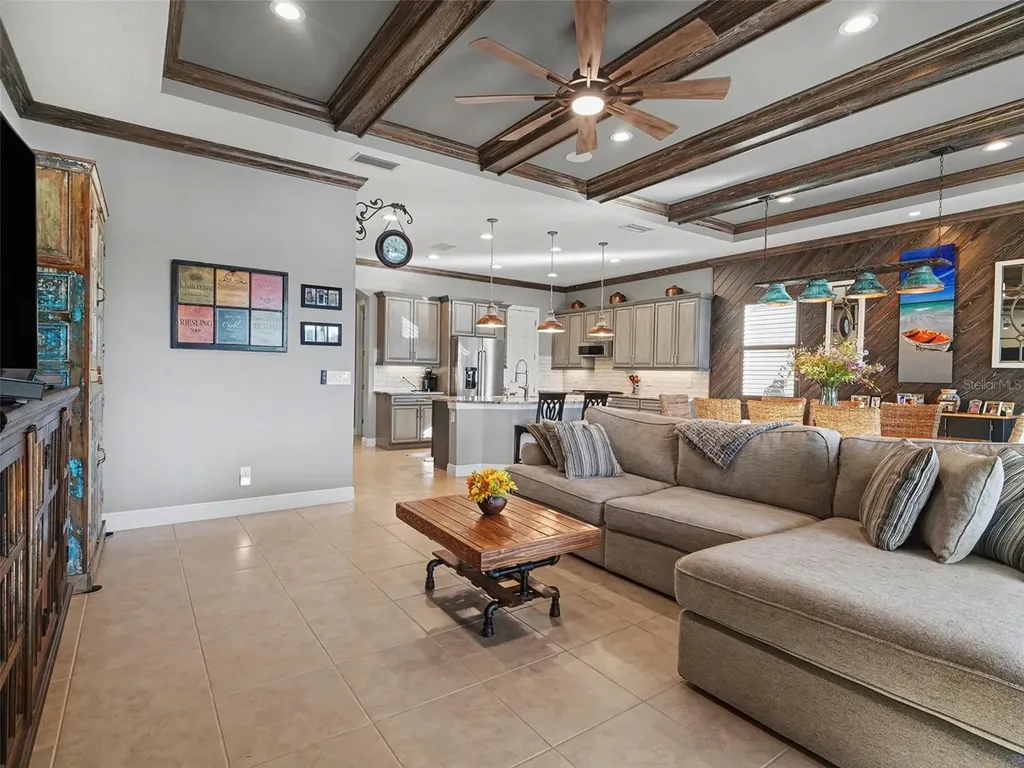 1018 Overlook Court Bradenton FL 34208