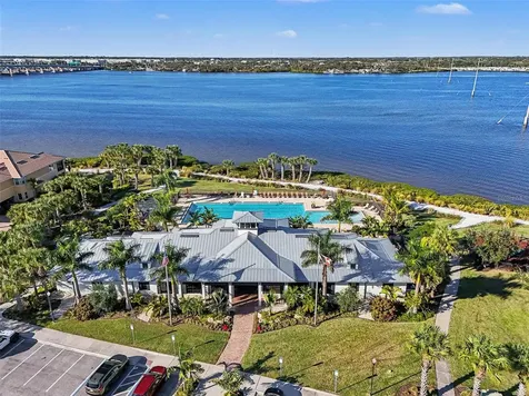 1018 Overlook Court Bradenton FL 34208