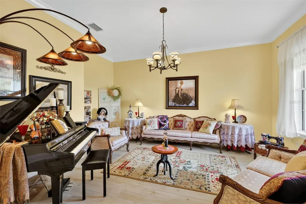 404 Long And Winding Road Howey In The Hills FL 34737