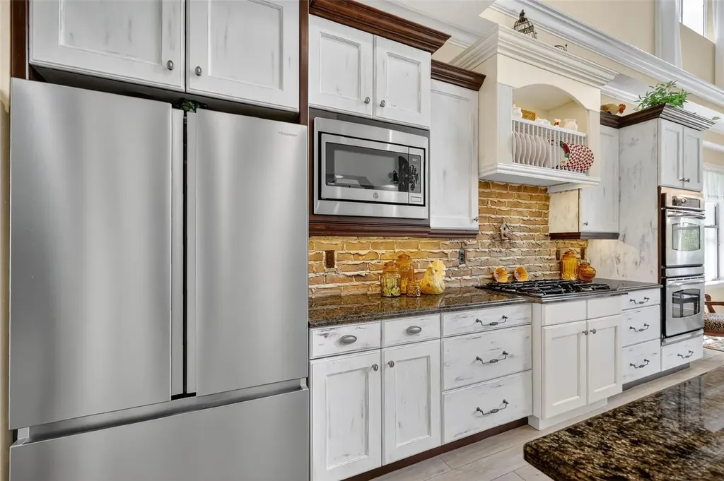 404 Long And Winding Road Howey In The Hills FL 34737