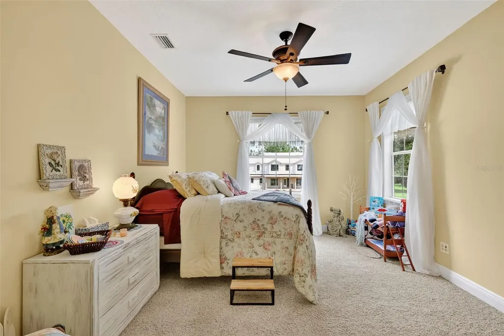 404 Long And Winding Road Howey In The Hills FL 34737
