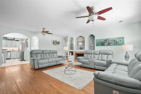 4800 16th Street N St Petersburg FL 33703