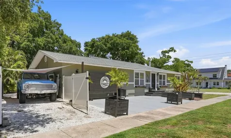 4800 16th Street N St Petersburg FL 33703