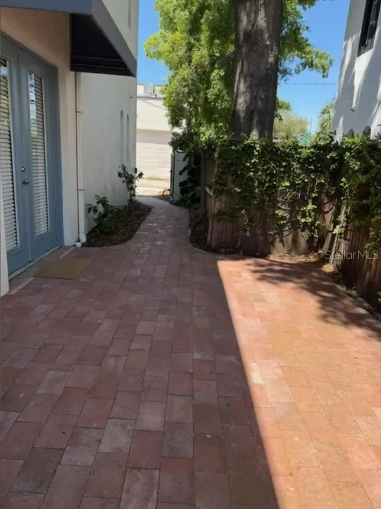 409 S Westland Avenue Tampa FL 33606