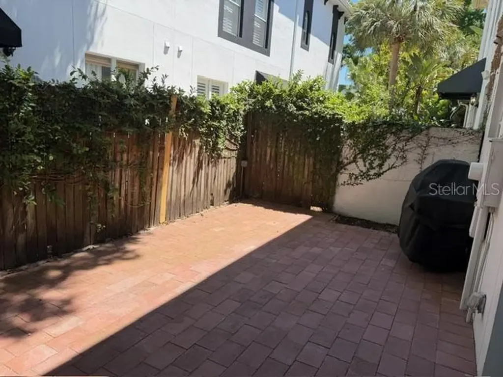 409 S Westland Avenue Tampa FL 33606
