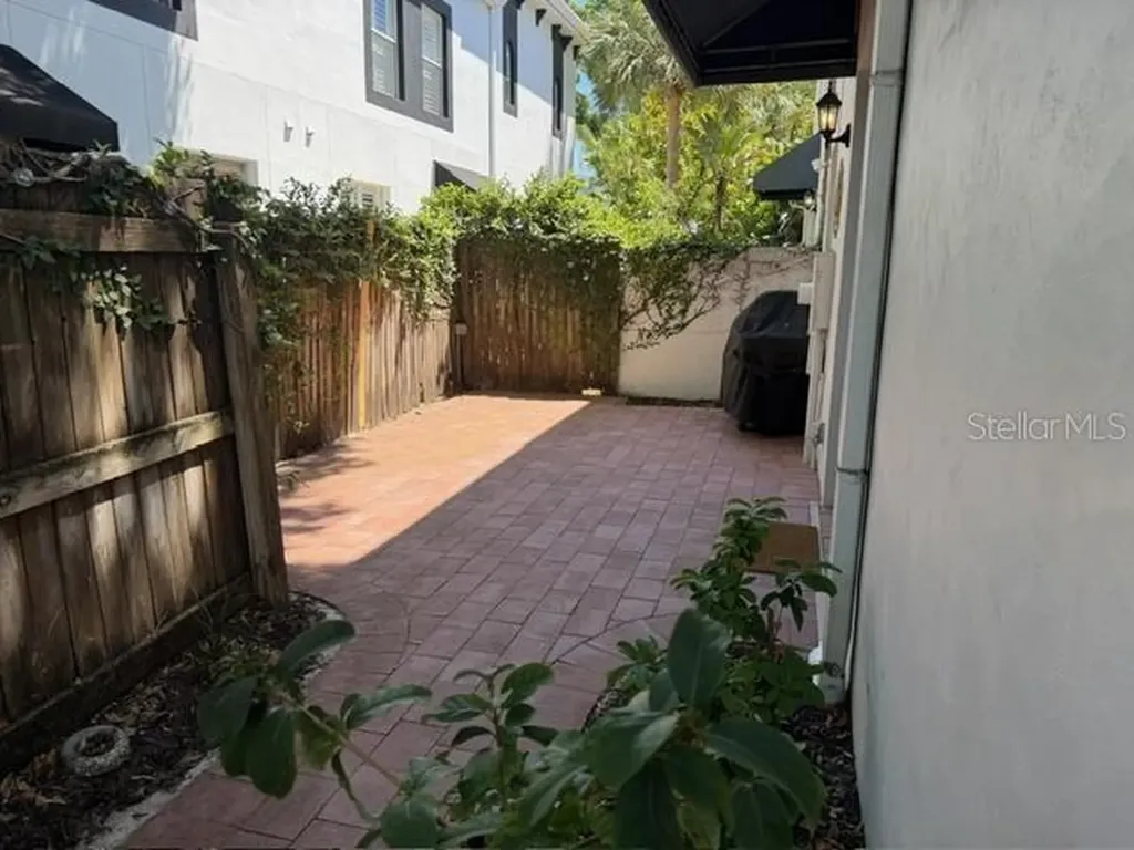 409 S Westland Avenue Tampa FL 33606