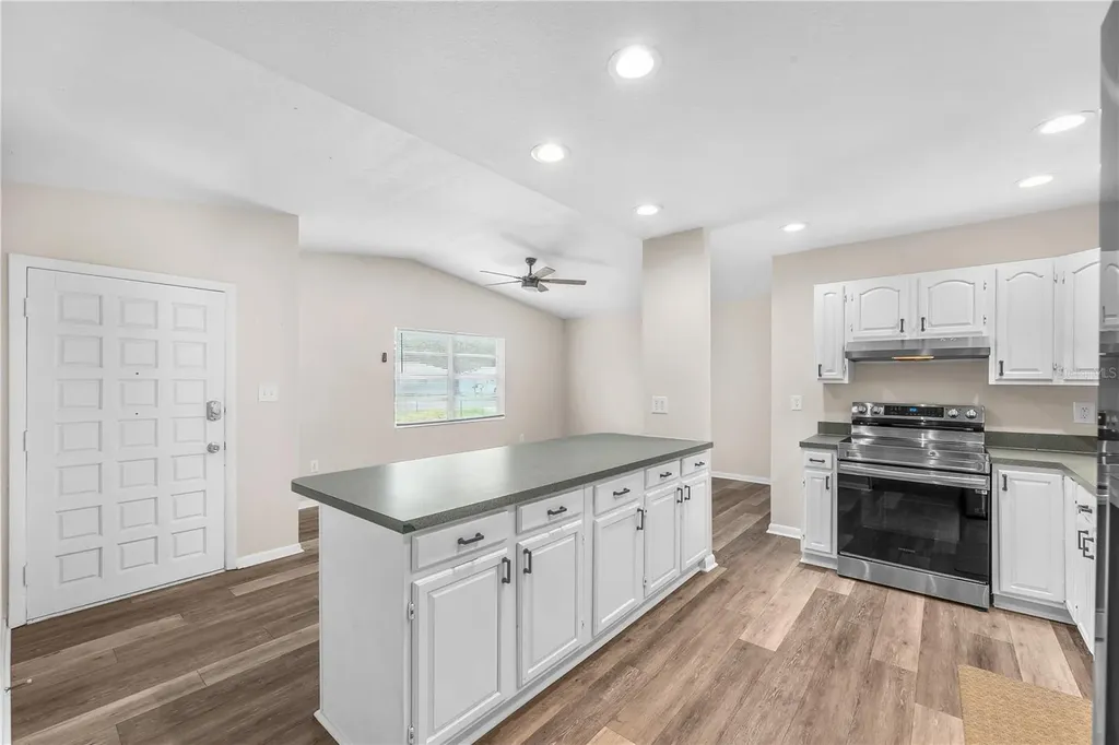 9618 Pine Ridge Avenue Riverview FL 33578