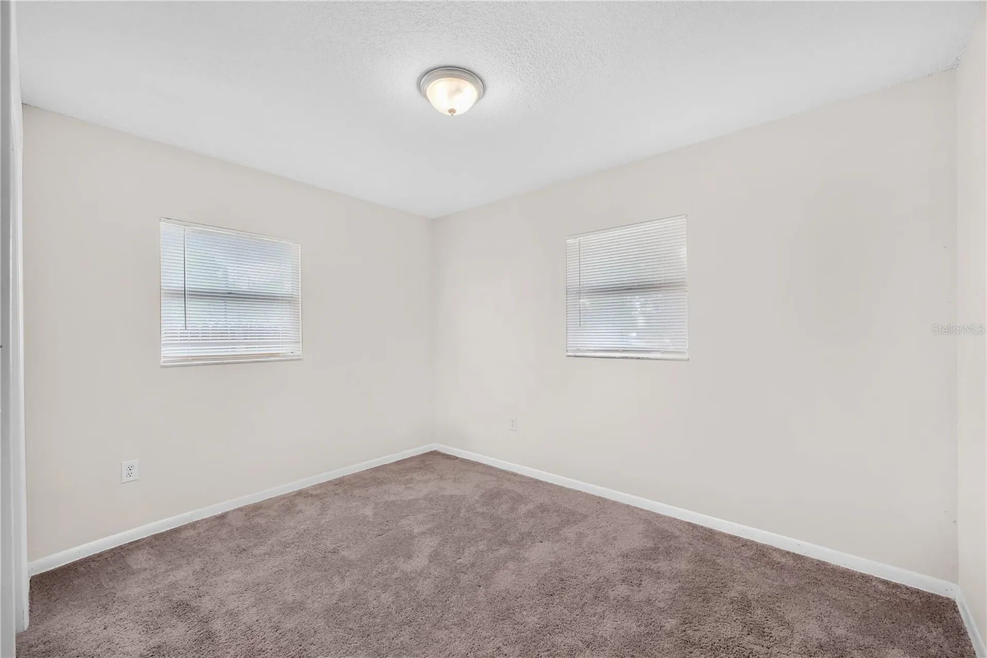 9618 Pine Ridge Avenue Riverview FL 33578