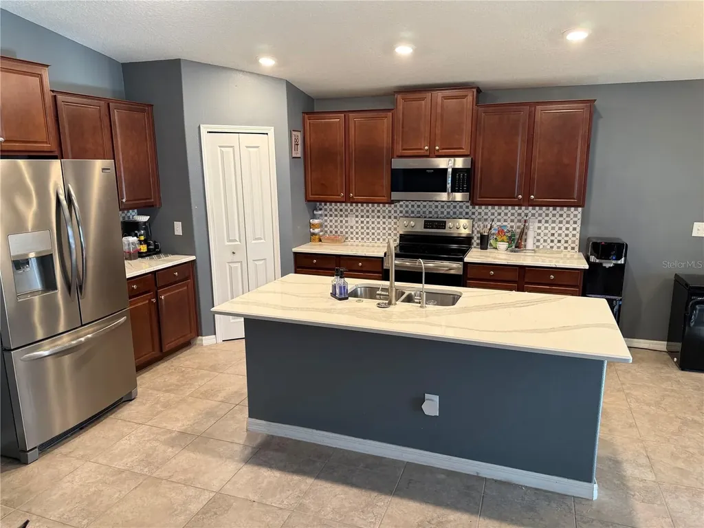 6629 Wagon Trail Street Zephyrhills FL 33541