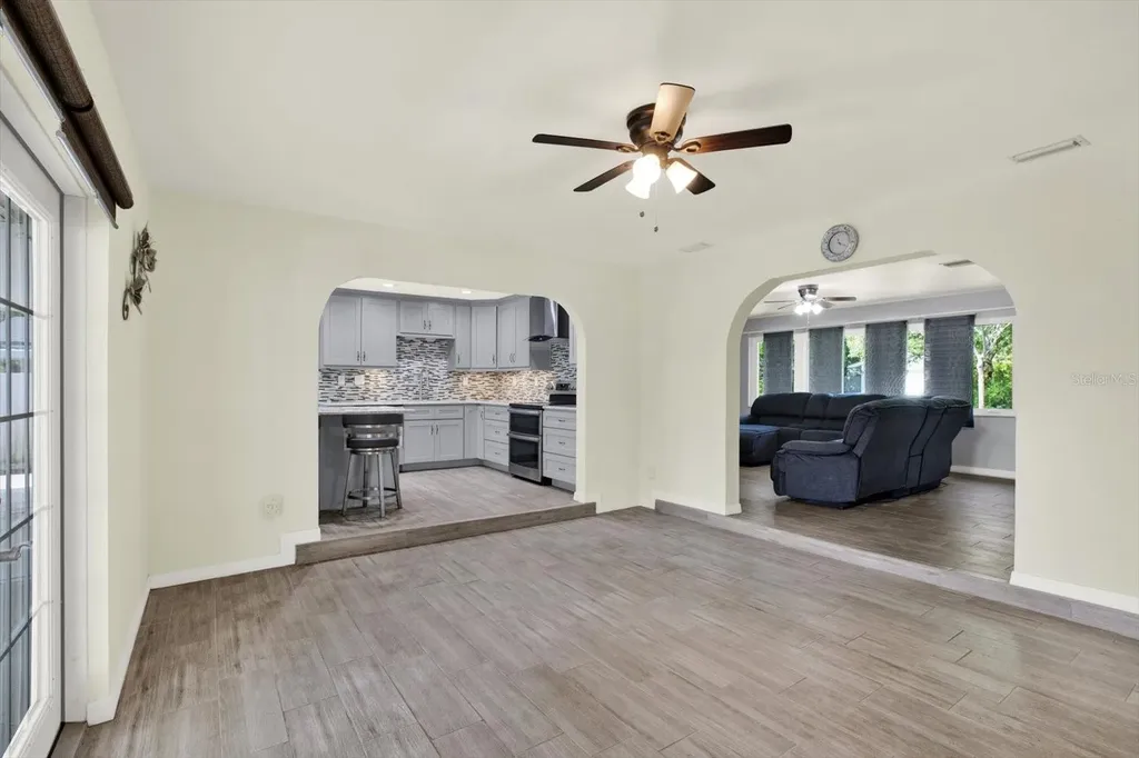 1815 Chateau Drive E Clearwater FL 33756