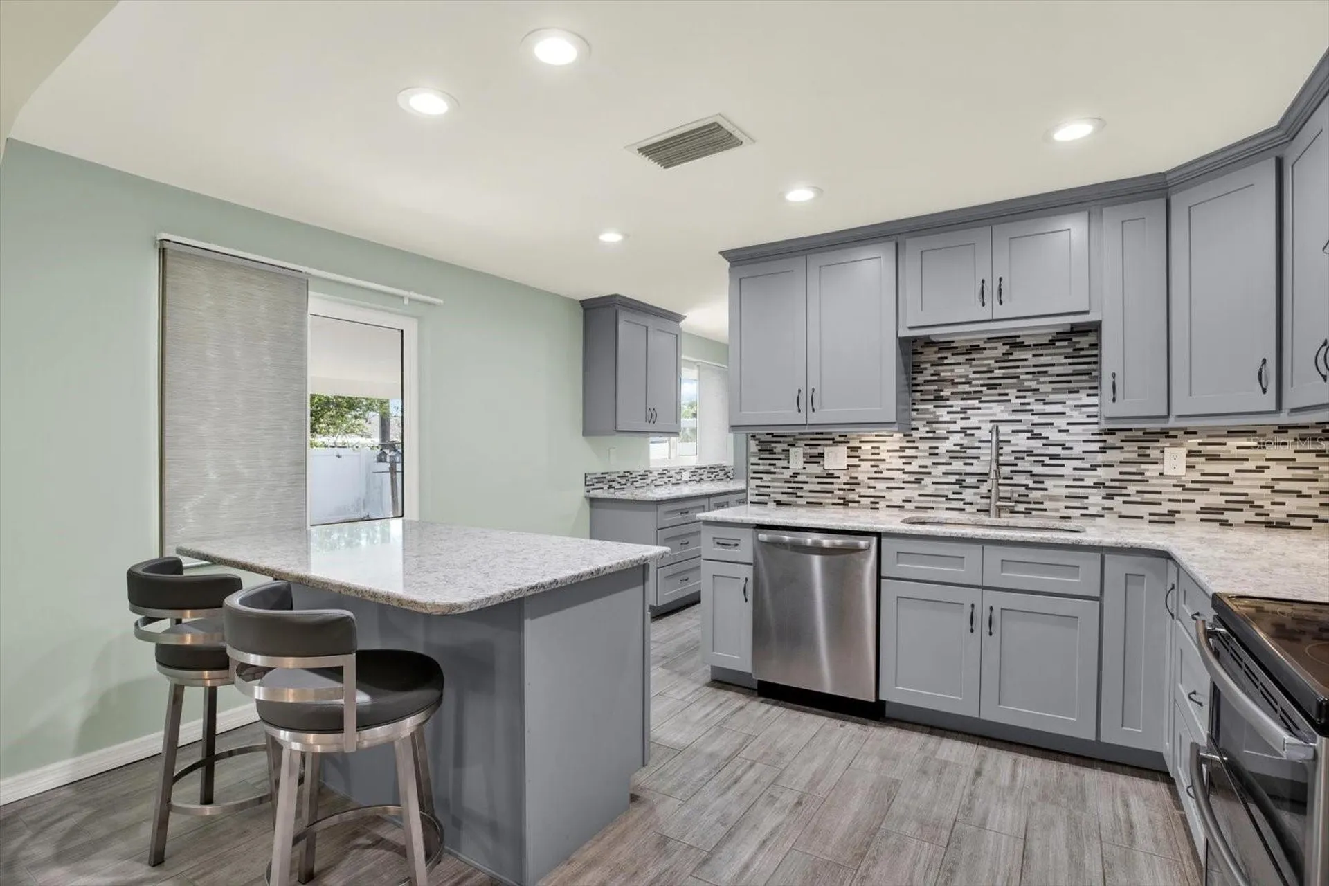 1815 Chateau Drive E Clearwater FL 33756