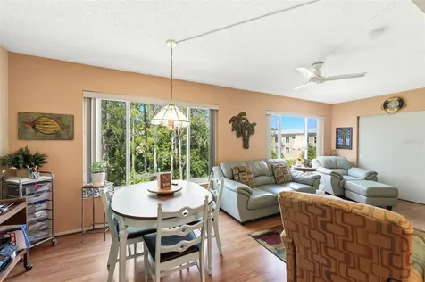 2430 Florentine Way Clearwater FL 33763