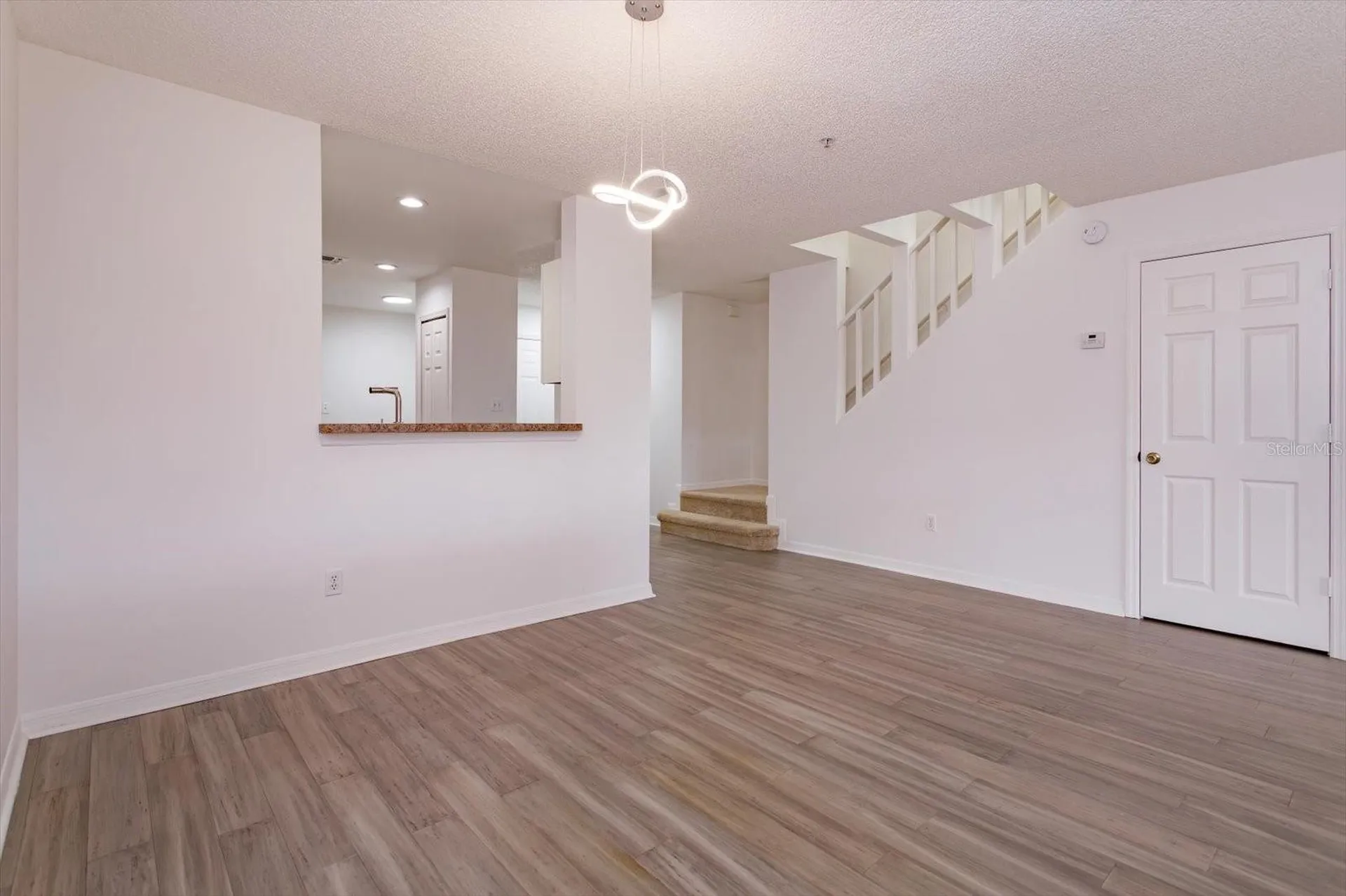 671 Post Oak Circle Altamonte Springs FL 32701