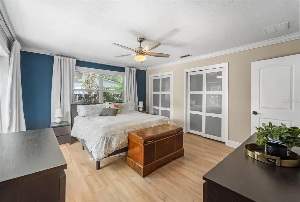 1502 W Meadowbrook Avenue Tampa FL 33612