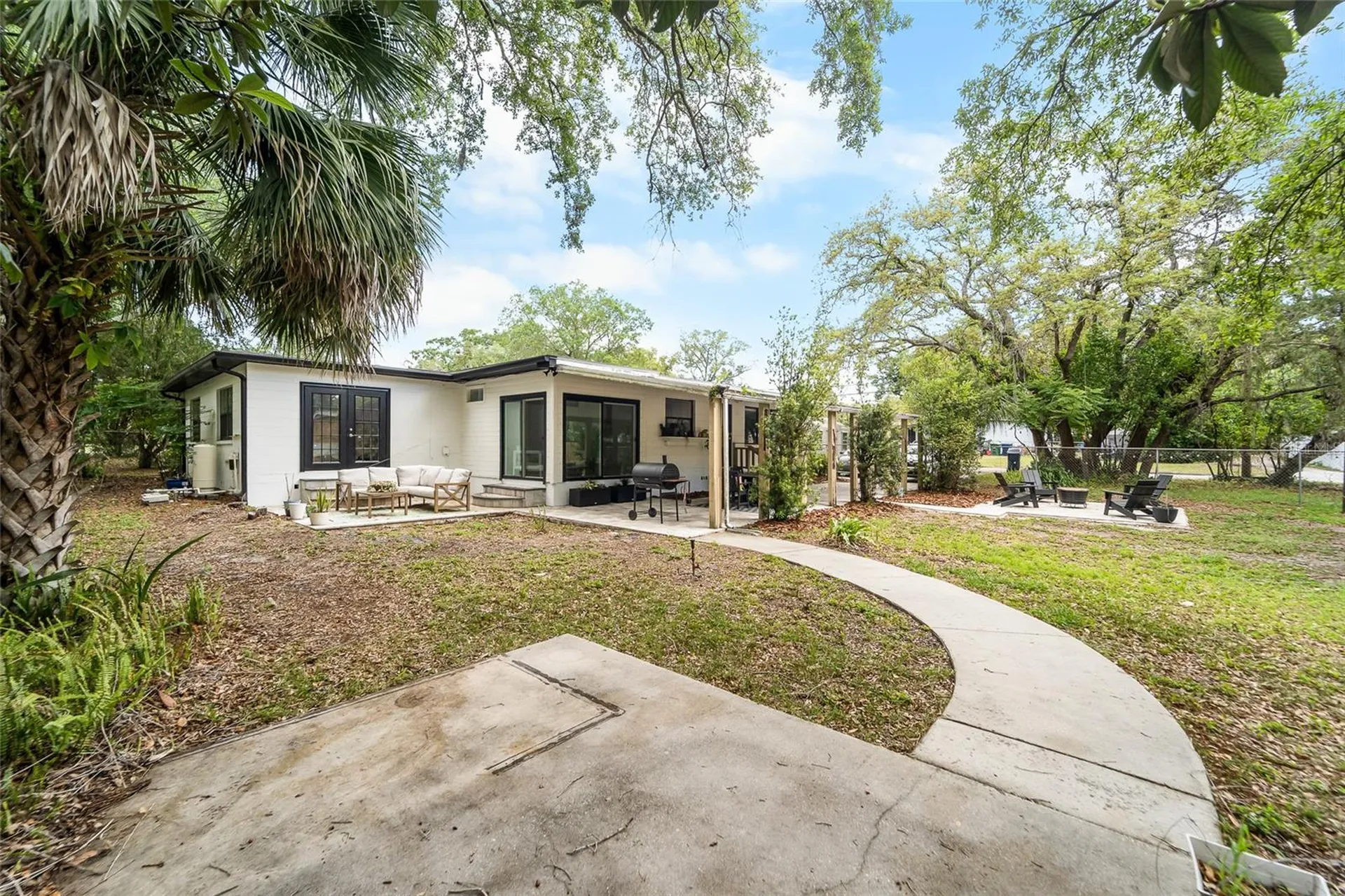 1502 W Meadowbrook Avenue Tampa FL 33612
