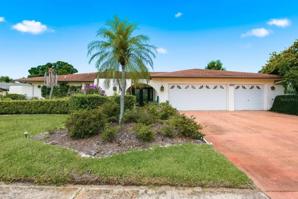 2768 Northridge Drive E Clearwater FL 33761