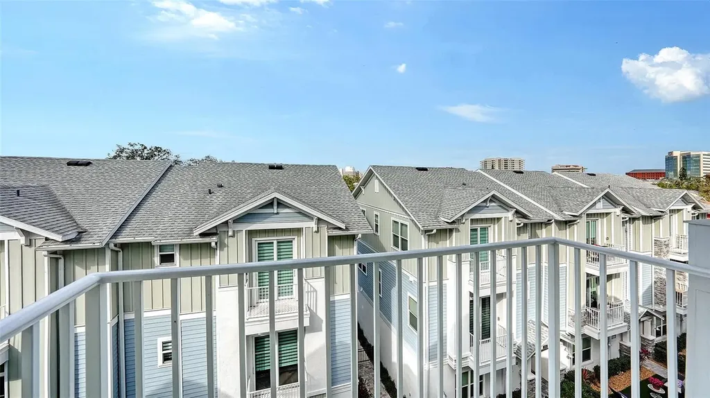512 Laurel Park Drive Sarasota FL 34236
