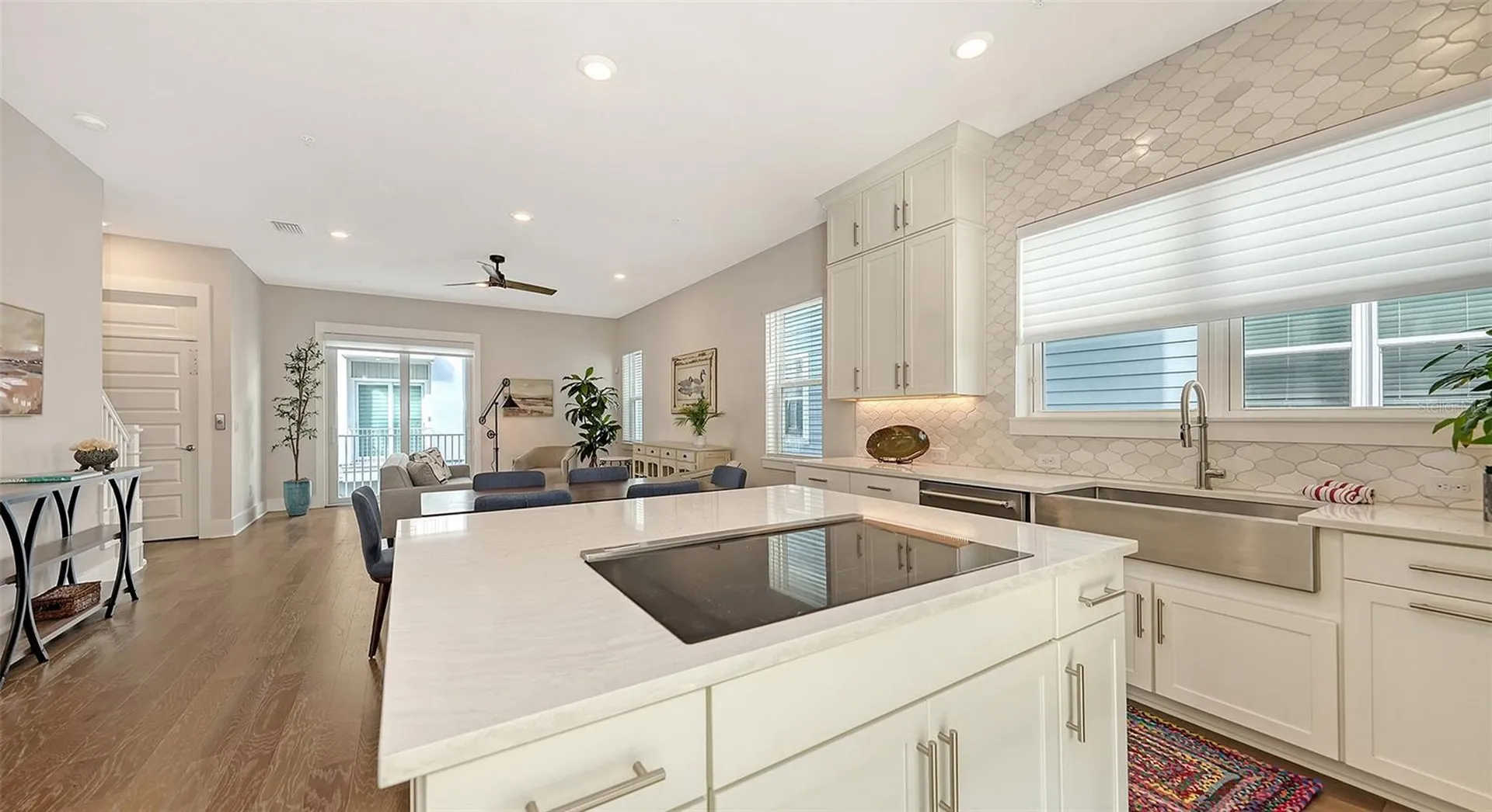 512 Laurel Park Drive Sarasota FL 34236