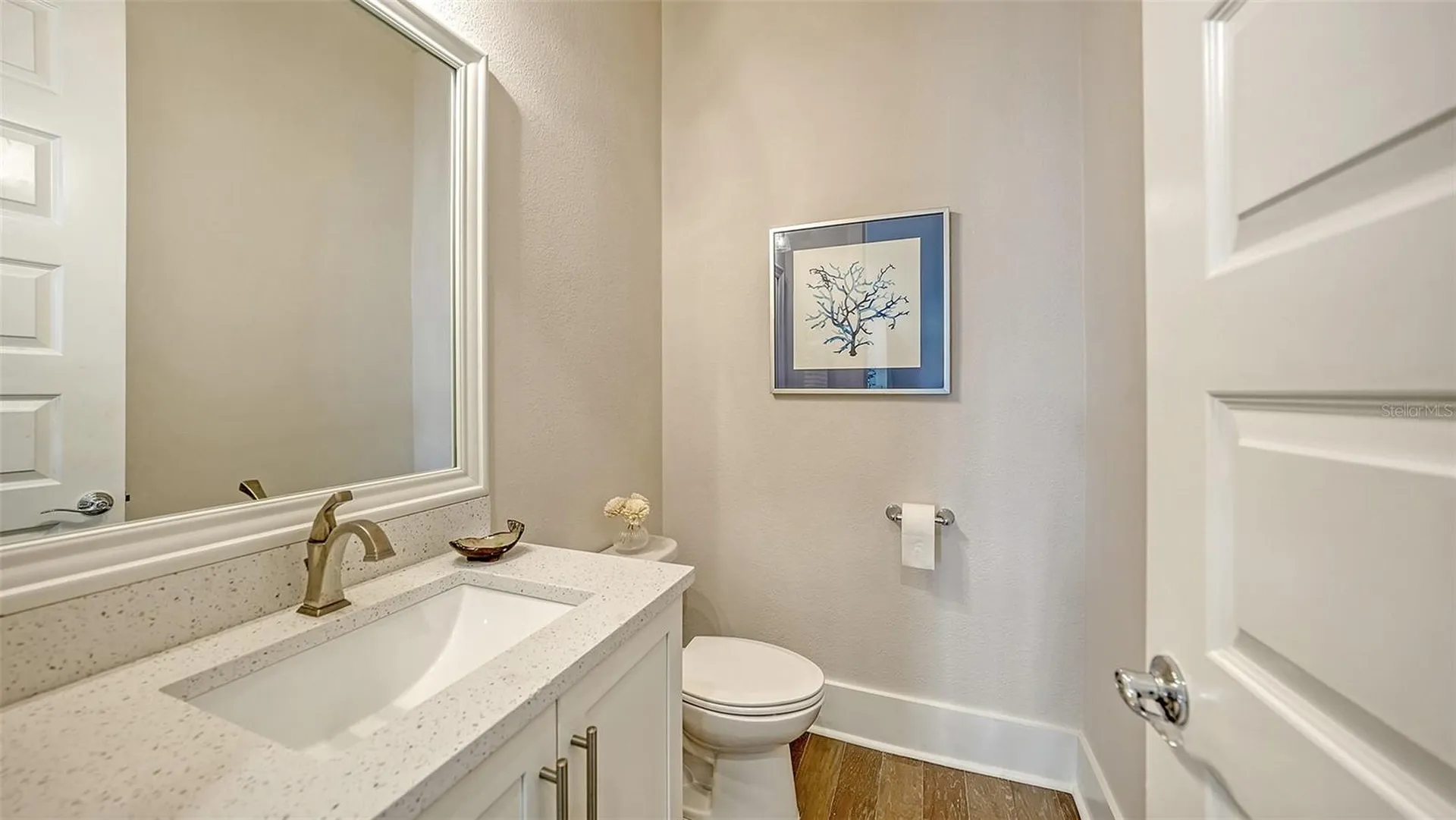 512 Laurel Park Drive Sarasota FL 34236