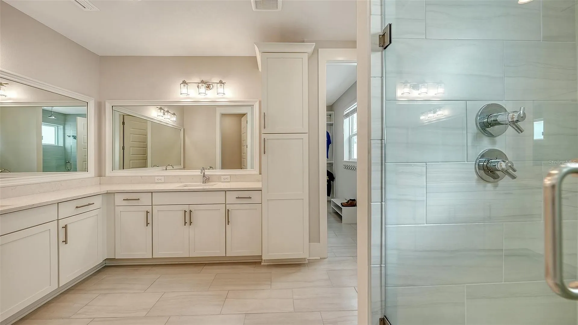 512 Laurel Park Drive Sarasota FL 34236