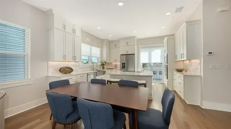 512 Laurel Park Drive Sarasota FL 34236