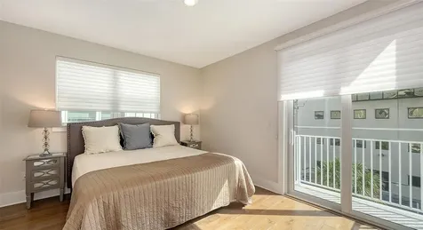 512 Laurel Park Drive Sarasota FL 34236