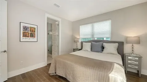 512 Laurel Park Drive Sarasota FL 34236